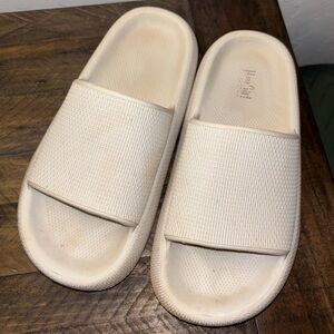 Cozy Beige Slide Slippers